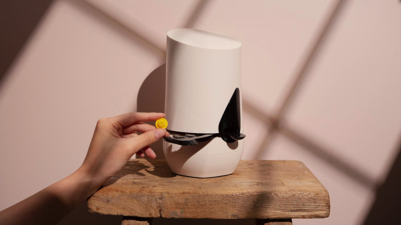 hylab-hand-capsule-stand