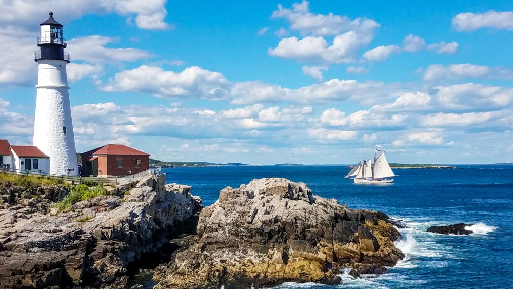 The Cape Elizabeth Lighthouse in Cape Elizabeth, Maine. Image credit: Arlene Waller / Shutterstock.com