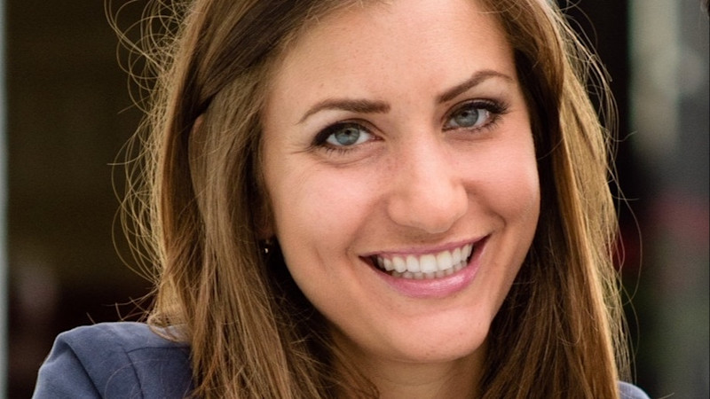 Val Kaplan Zapata Headshot