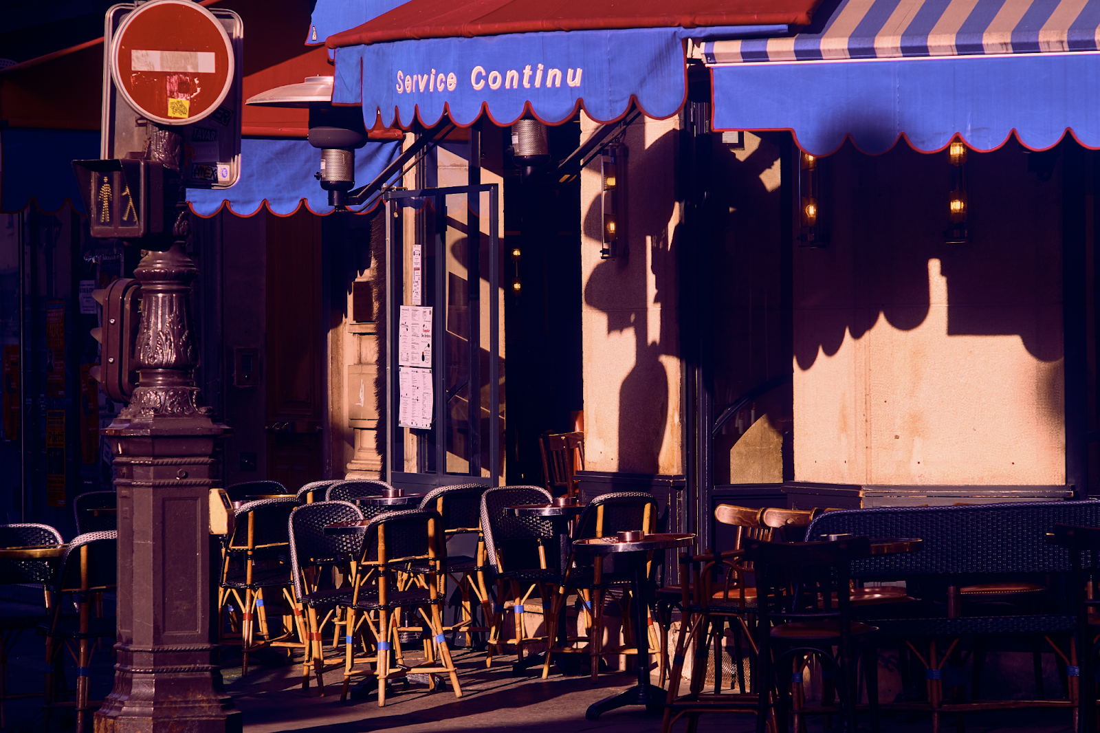 Terrace of a restaurant in Paris. Credits: Pénélope Romand-Monnier.