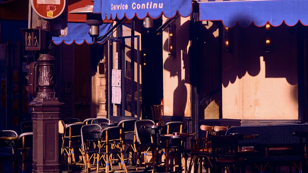 Terrace of a restaurant in Paris. Credits: Pénélope Romand-Monnier.