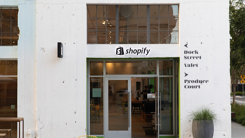 Shopify LA Exterior