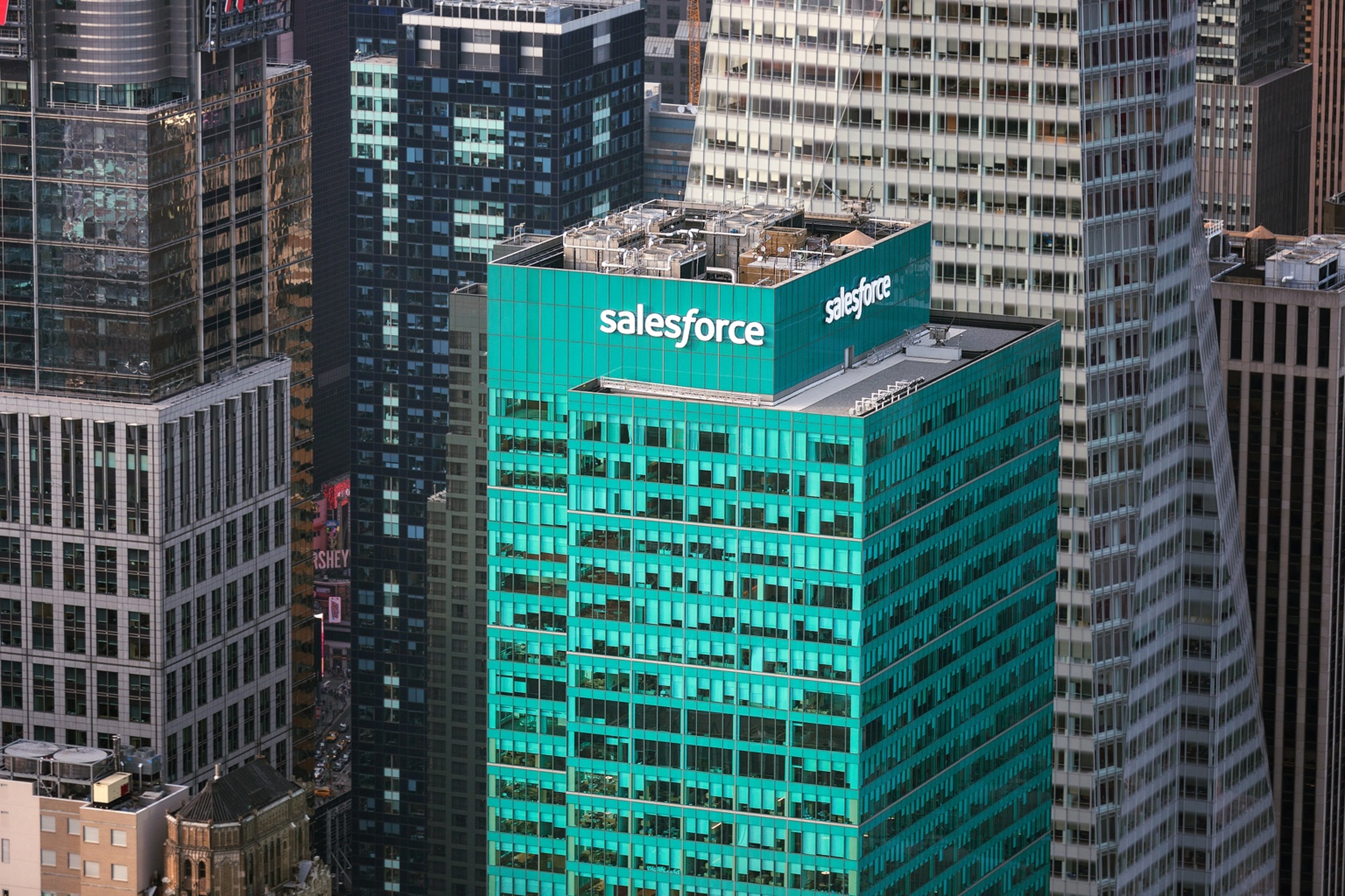 Image Courtesy of Saleforce’s Media Library — New York Salesforce Tower Exterior 2