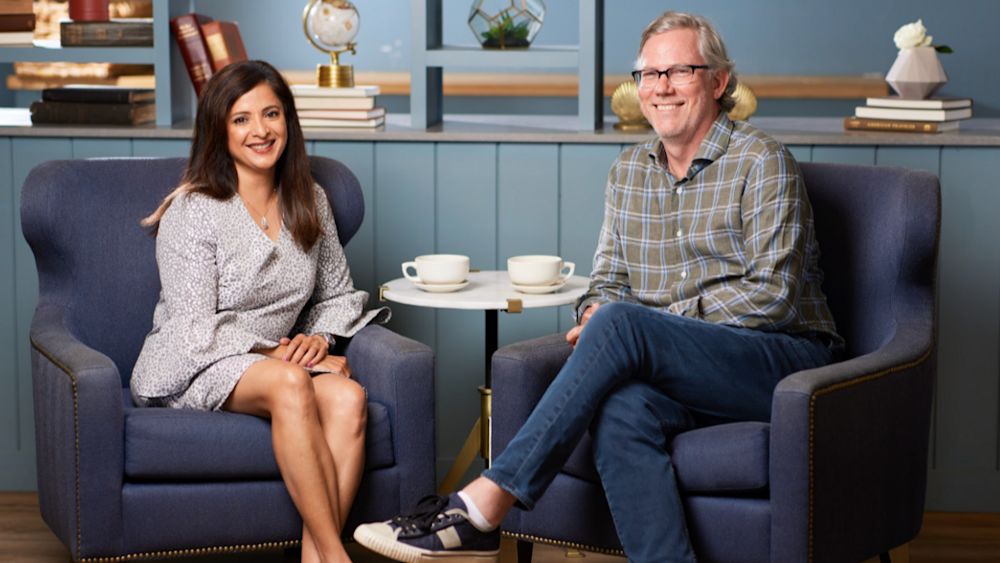 HubSpot's incoming CEO Yamini Rangan (left) and soon-to-be Exec Chairman Brian Halligan (right). Image courtesy of HubSpot