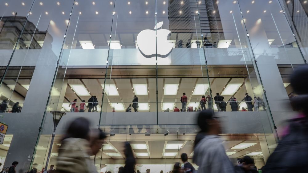 Apple store located at the International Finance Center. Image courtesy of Chalie Chulapornsiri via Shutterstock.