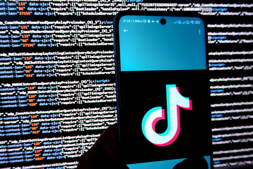 Tech workers and startup founders are making it big...on TikTok. (Photo Illustration by Avishek Das/SOPA Images/LightRocket via Getty Images)
