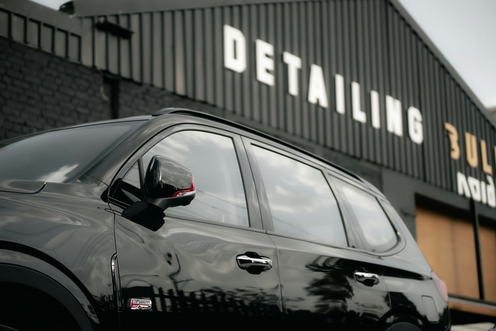 Modern fleet management software for car rental helps small operators streamline their business operations efficiently.