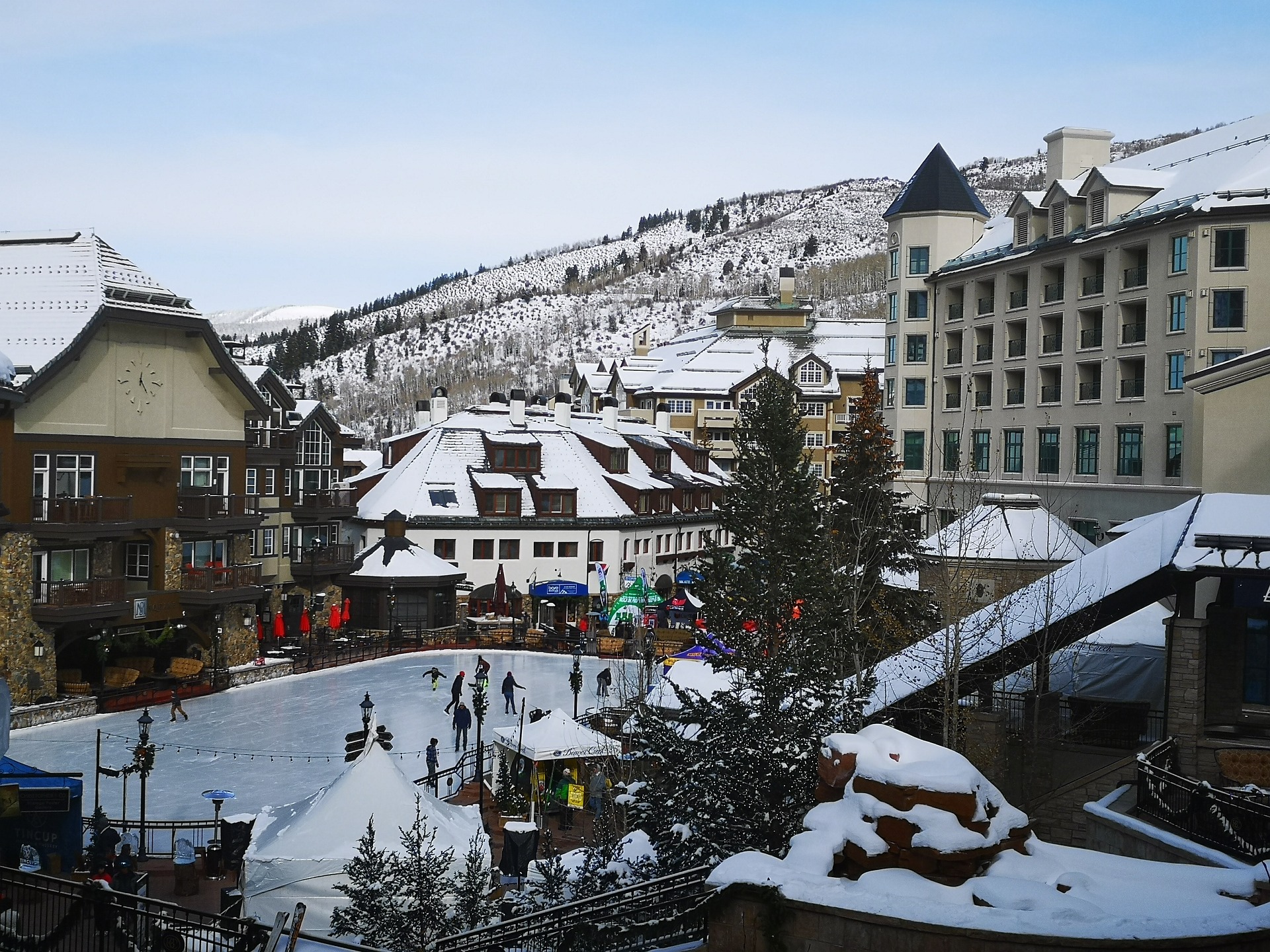 How to Choose the Best Ski Resorts for Airbnb?