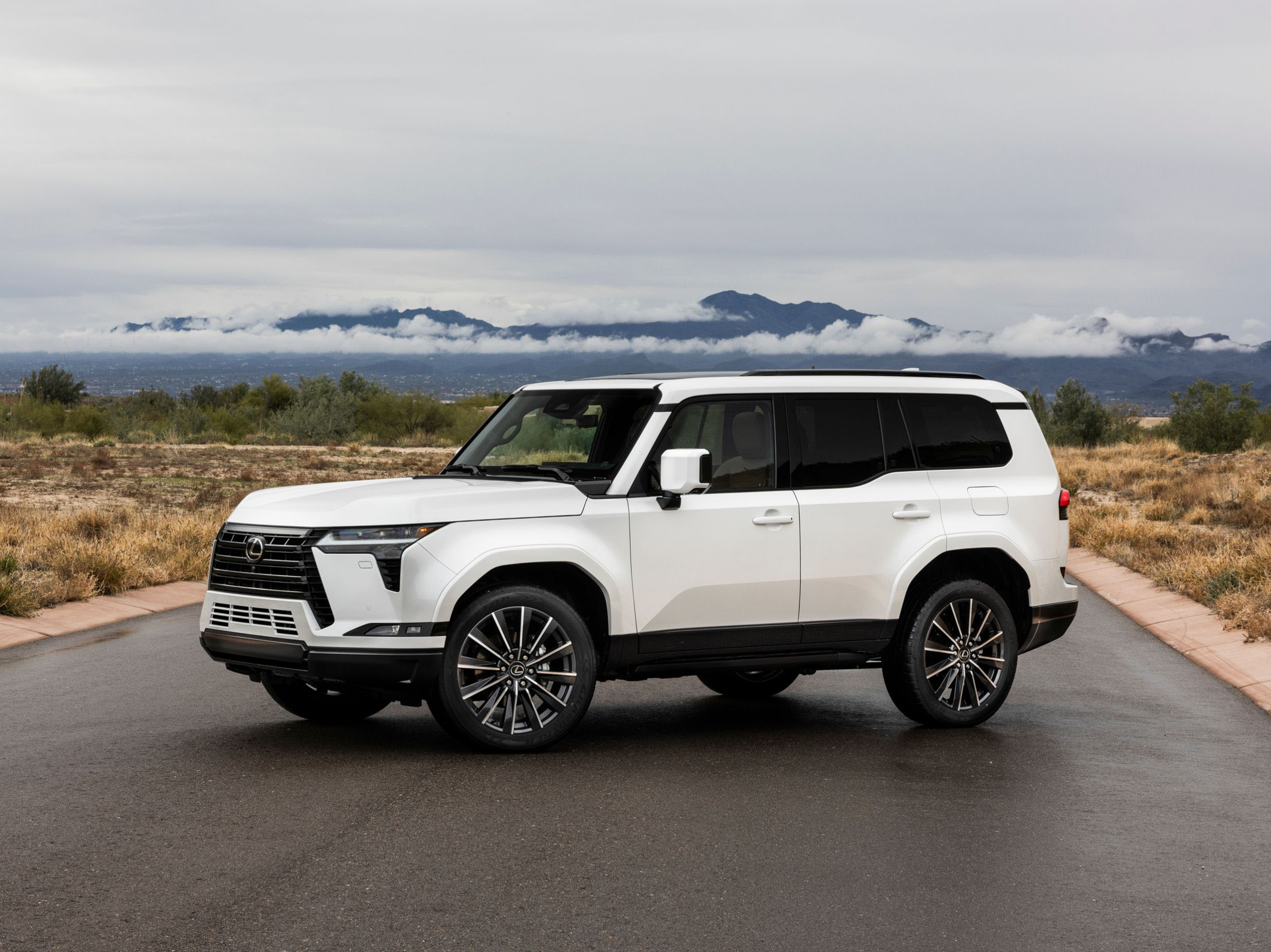 lexusgx_THUMB.jpg