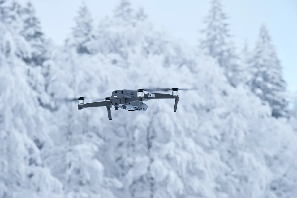 drone-dji-winter