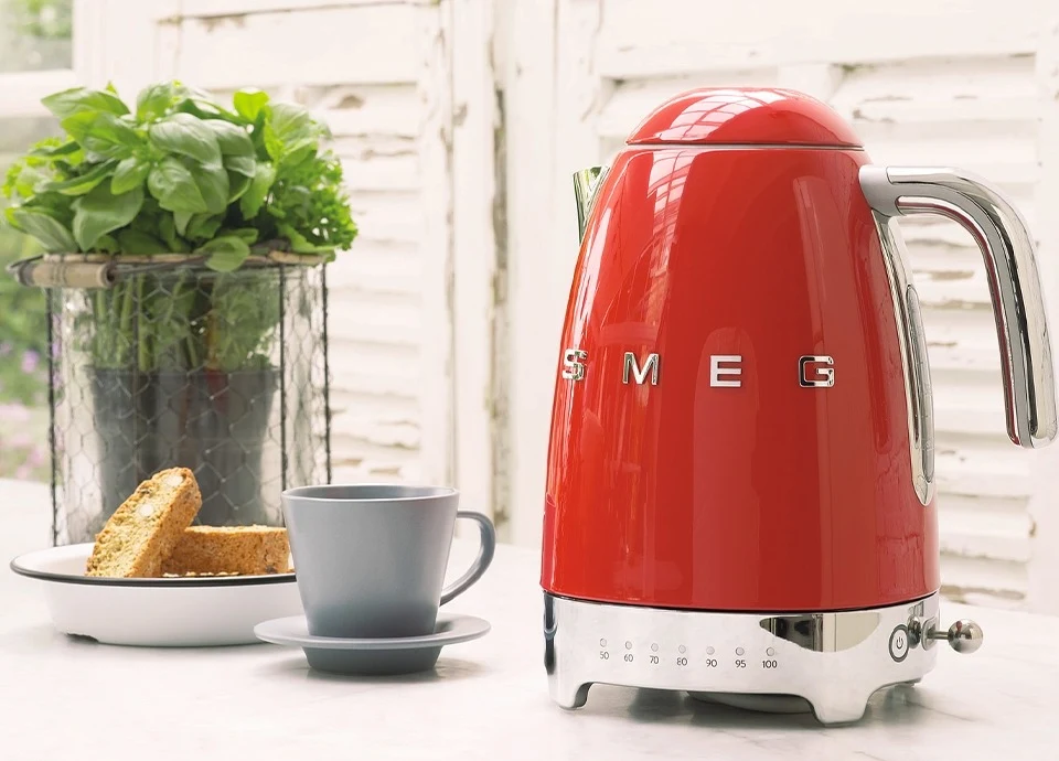 HIFI-Smeg-Bouilloire