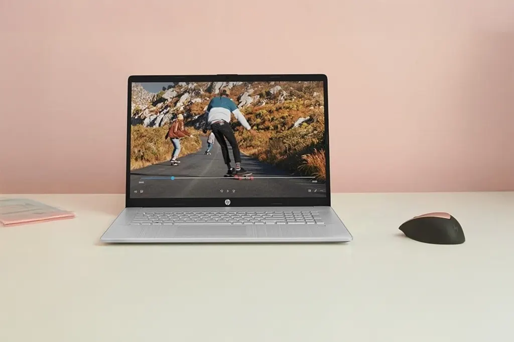 PC-portable-HP-17-1024x683