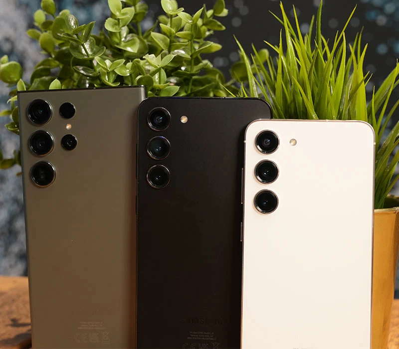 3 smartphones