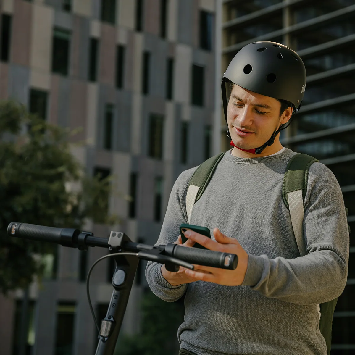 MOBILITY-Electric-Scooter-Segway-Featurette8-Image