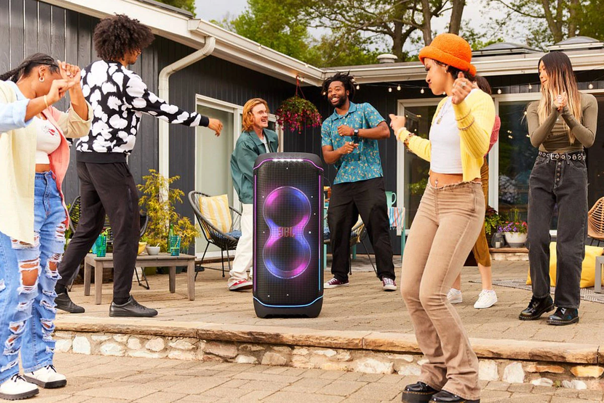 JBL-Enceintes-Party-Summer-Sunny-Days-Beaux-Jours