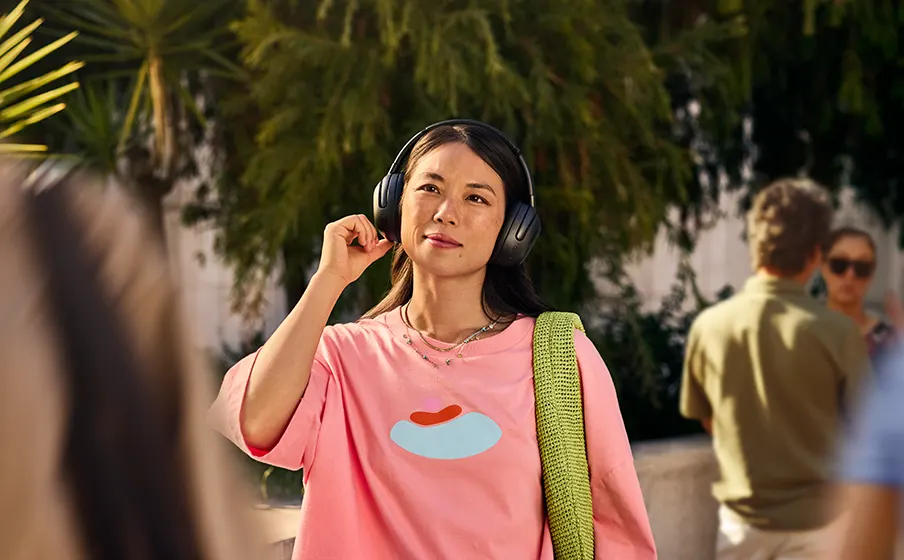 Image JBLTOURONEM3BLK.10