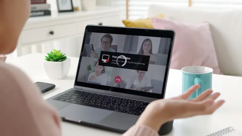 videocall-meeting-conference-angry-annoy-with-low-2021-10-21-03-46-38-utc