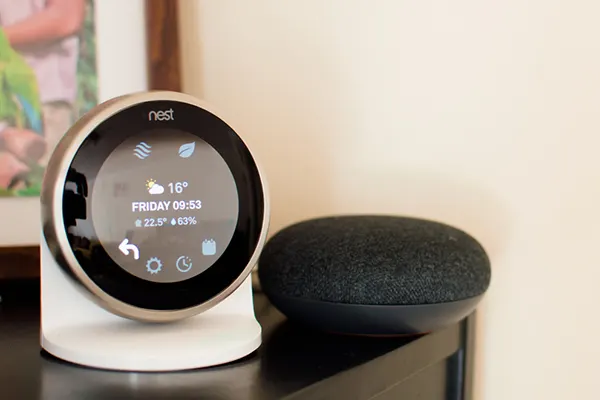 Page-Thermostat-Featurette1