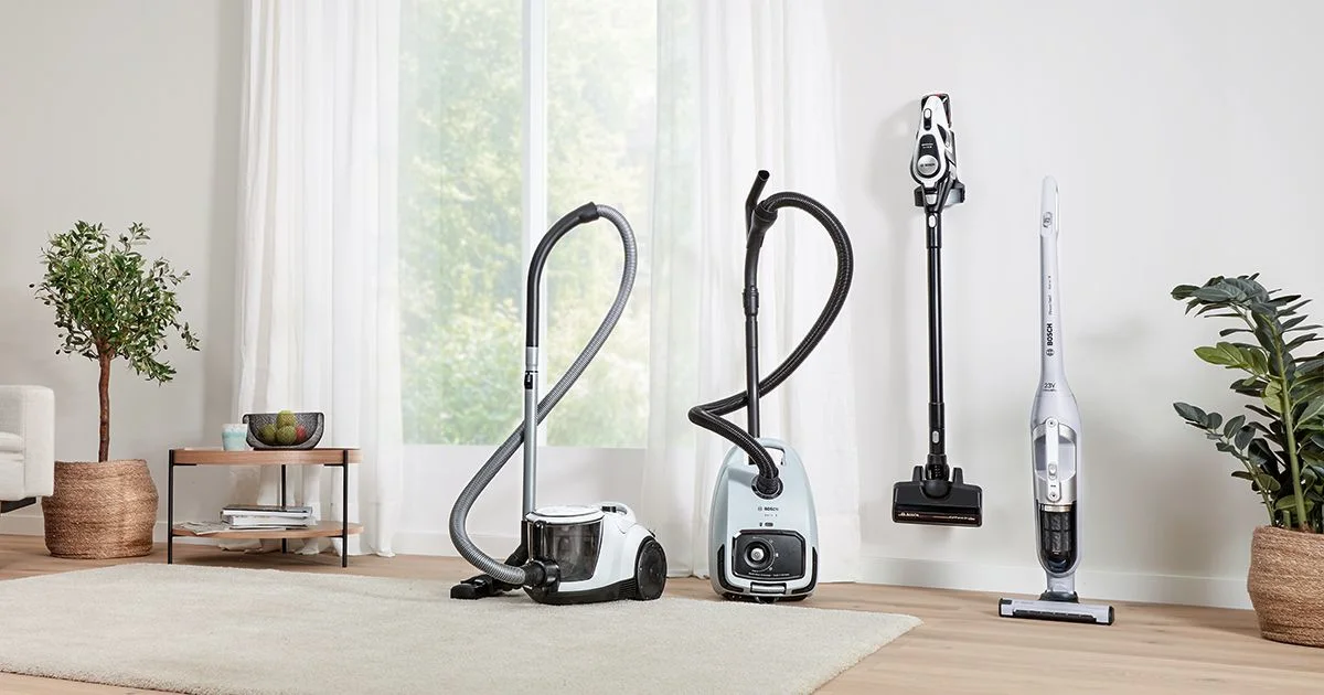 vacuum-stick-versus-traditional-vacuum