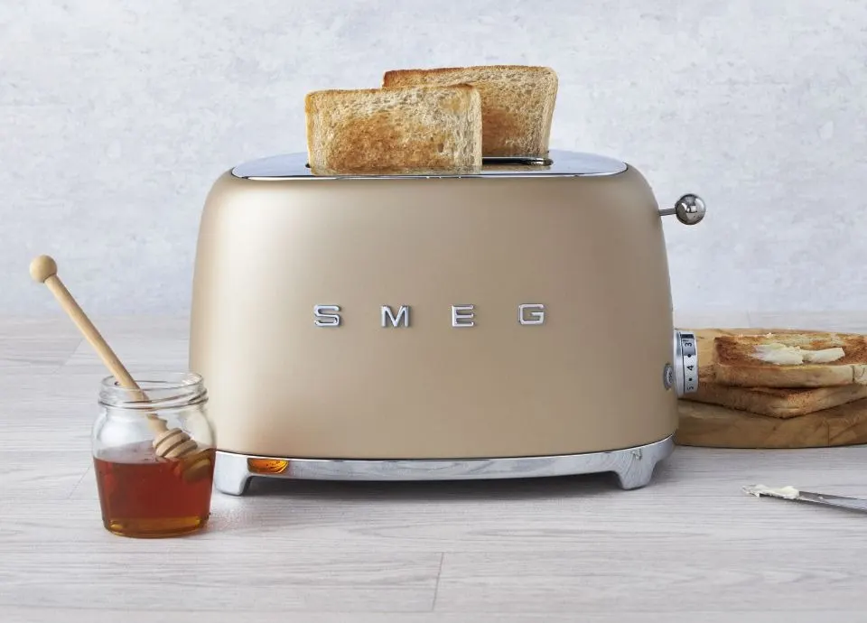 HIFI-Smeg-Toaster