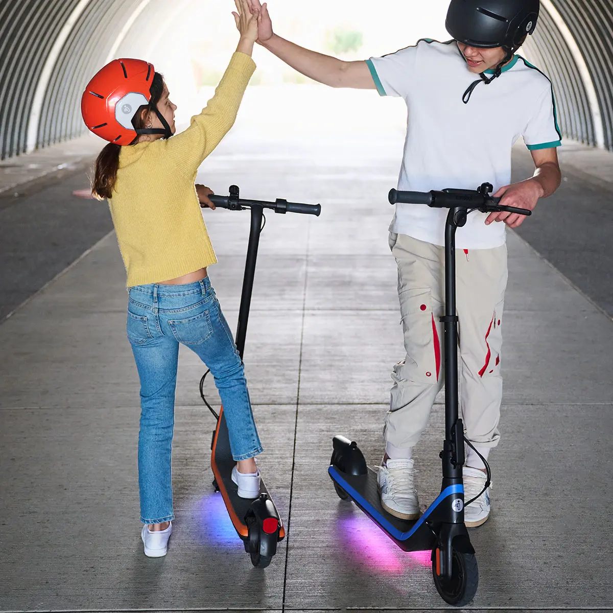 MOBILITY-Electric-Scooter-Segway-Featurette6-Image