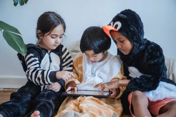 Kinderen op tablet