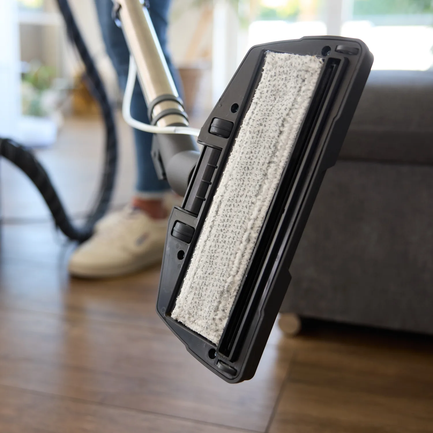 4 THOMAS Parkettreinigung Unterseite 1200x1200