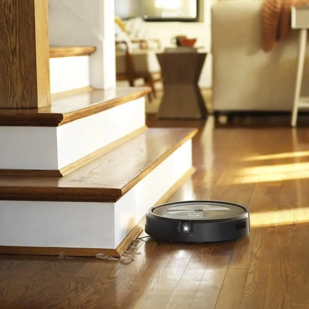 SDA-HC-Vacuums-Info-Page-Robot-img