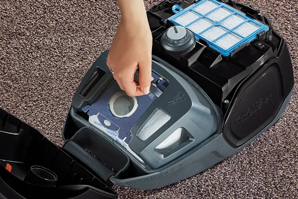 SDA-HC-steel-vs-slede-featurette-3-fr