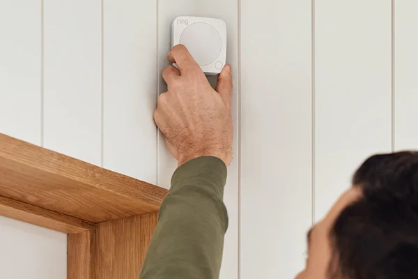 Page-Motion-Sensor-Featurette2