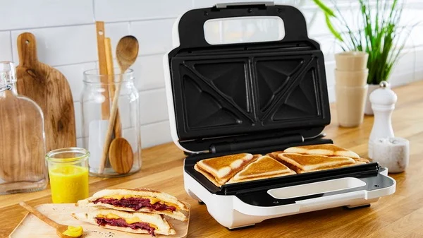 sda-brunch-croque-monsieur-machine