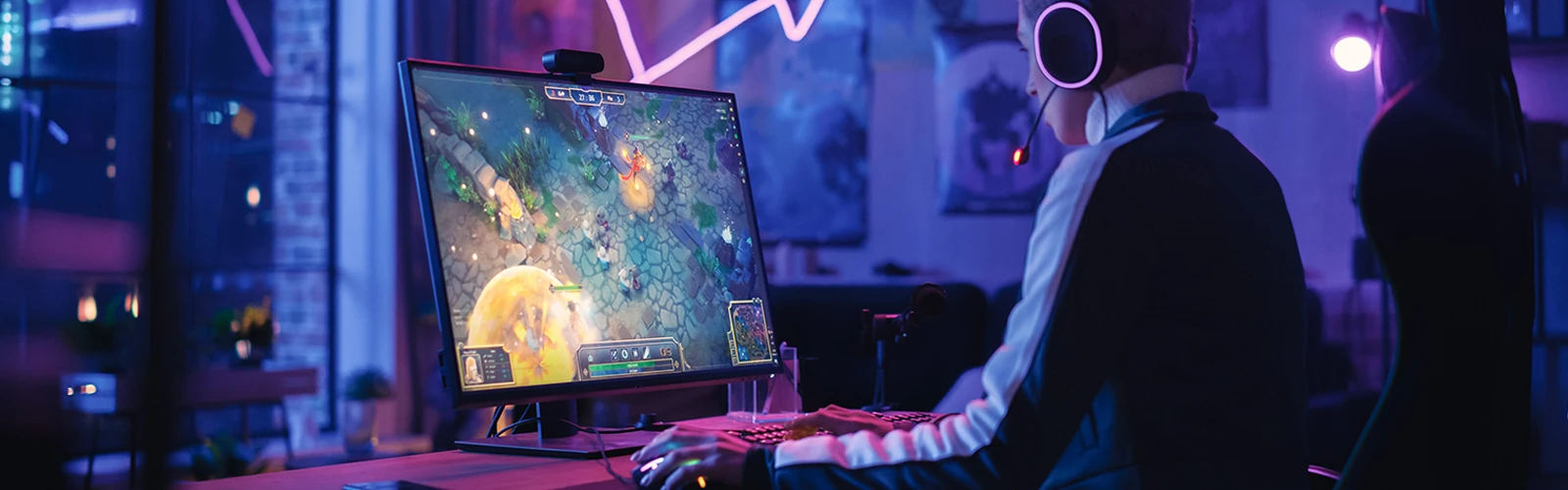 1600x500-Computer-Wide