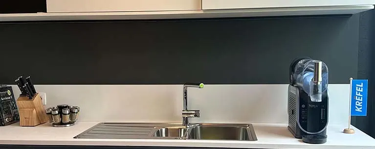 banner wide