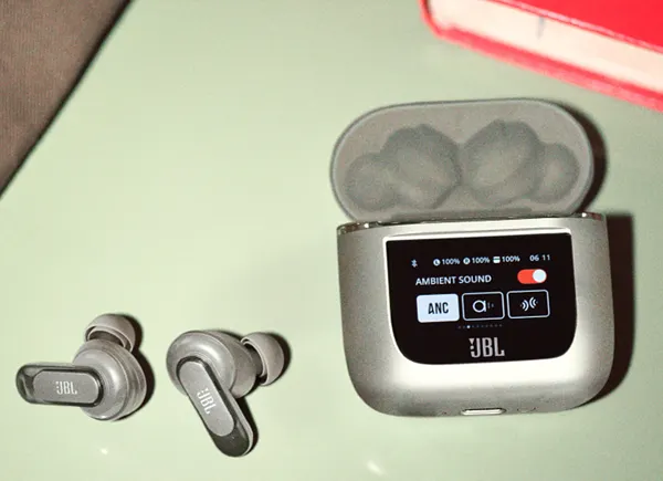 HIFI-JBL-Tour-Pro-2-Page-Content-Default-Featurette-3-Img