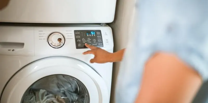 Régler un programme sur un lave-linge