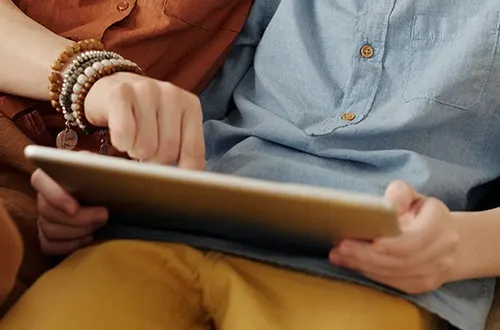 ipad-credit-banner-mobile