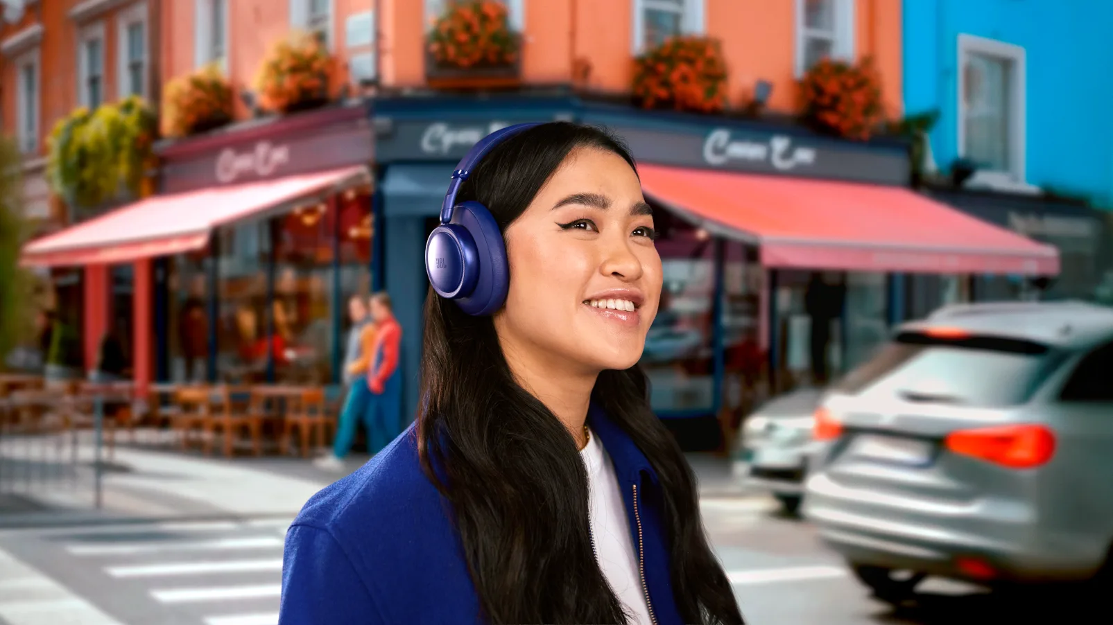 JBL Live 780NC-lifestyle03-green