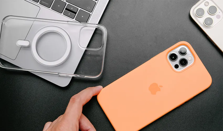 TEL-magsafe-page-body-featurette-2-image