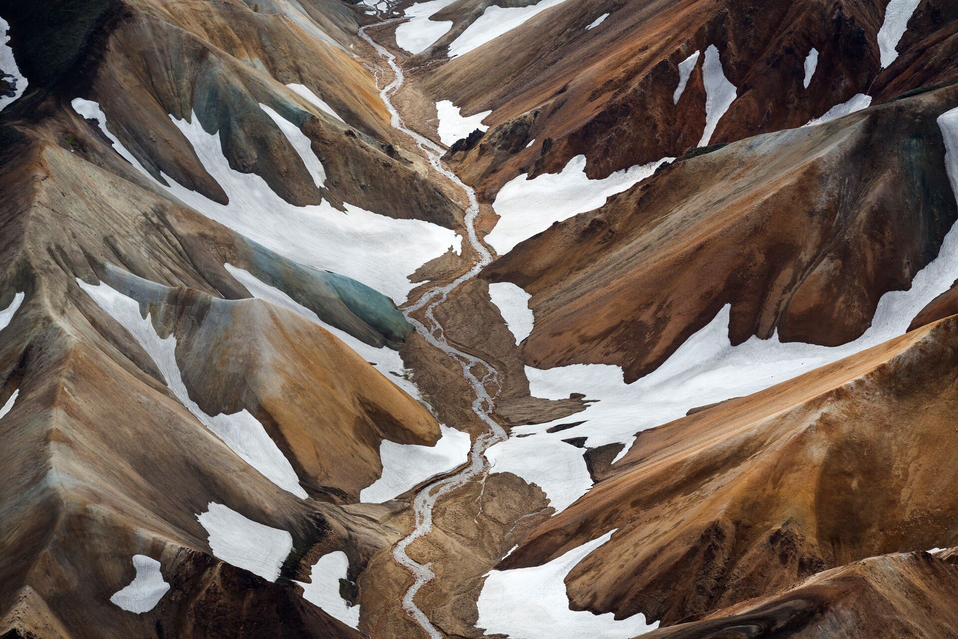 Fjall landslag snjór árfarvegur