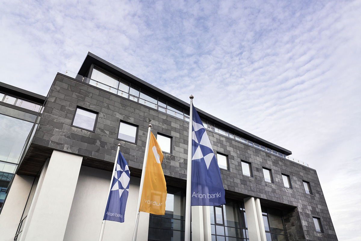 Arion Vörður fánar