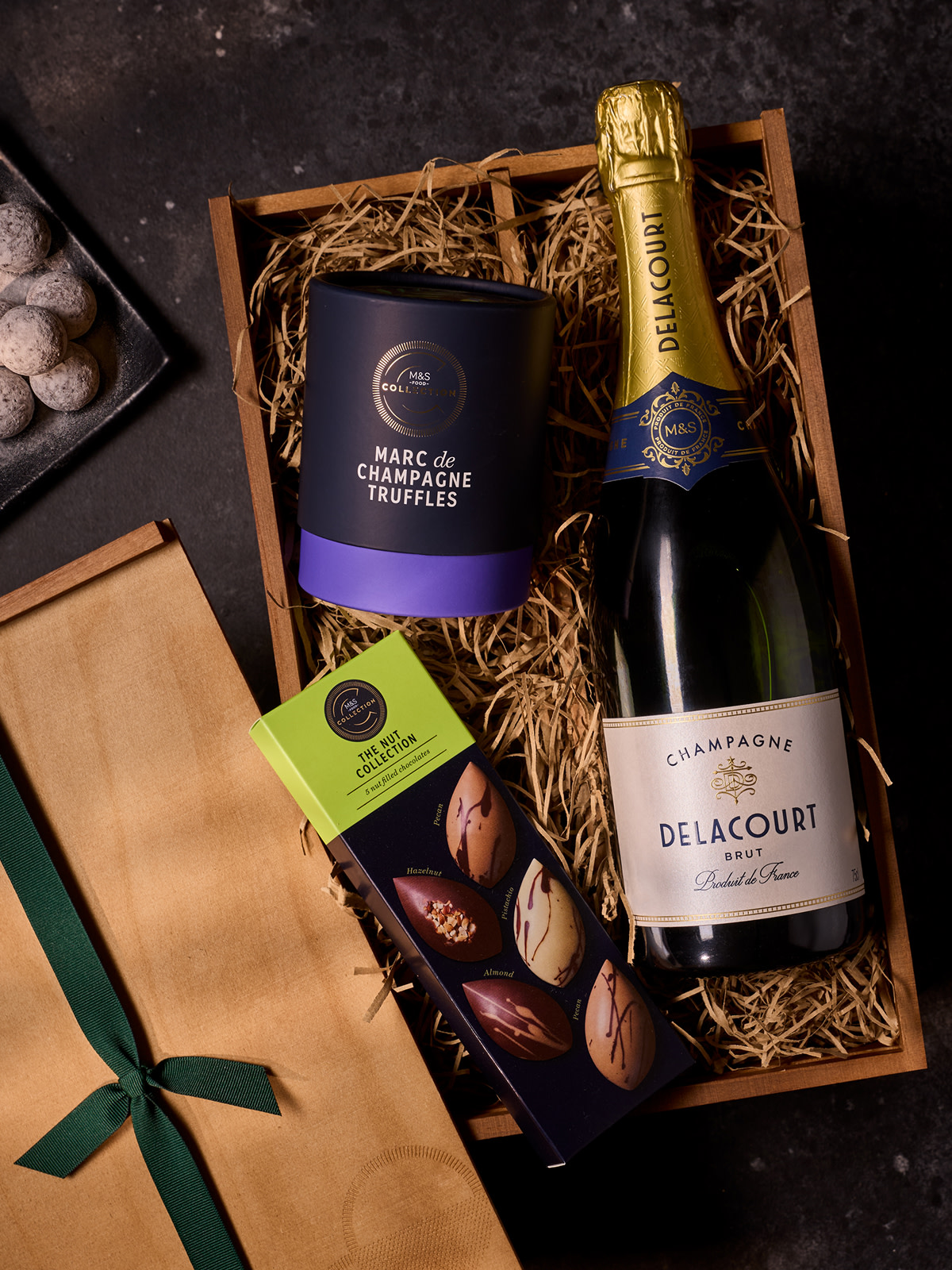 The Champagne Cheers Gift Box