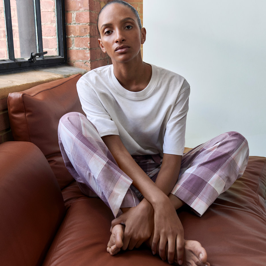 Woman wearing pyjamas set