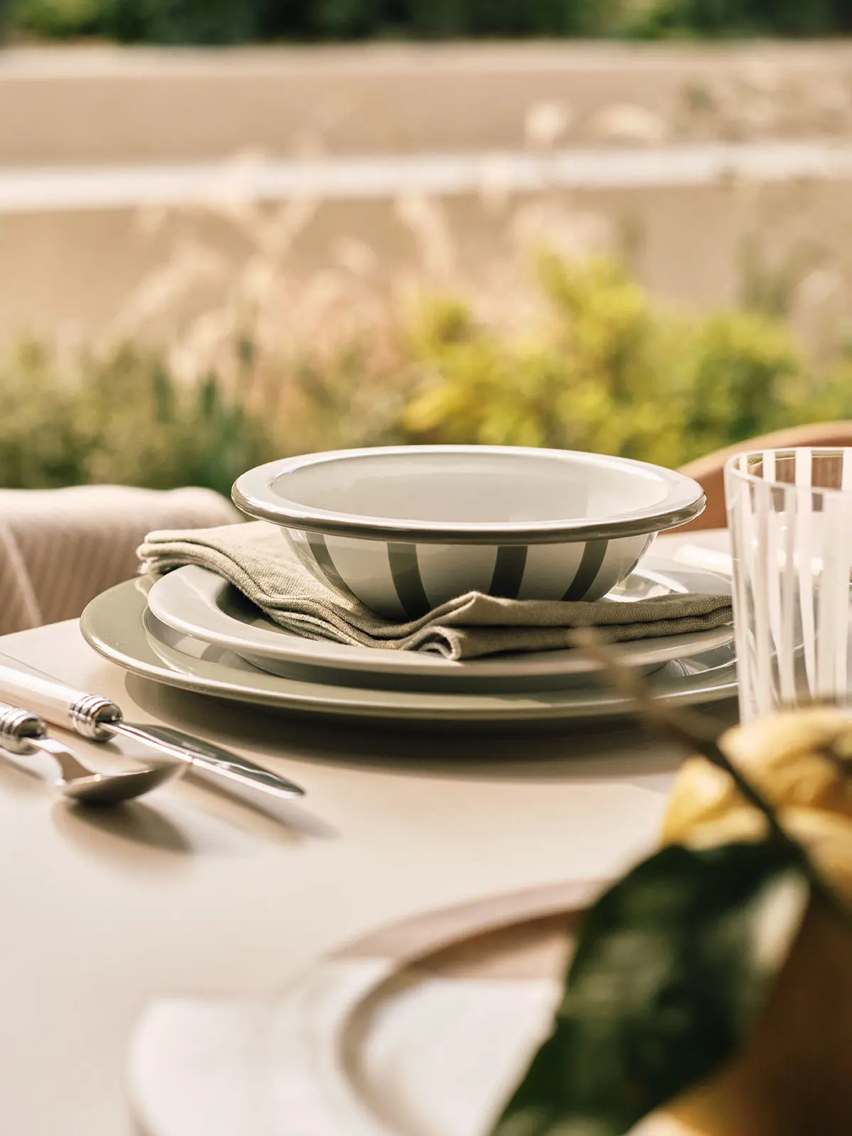 Tableware