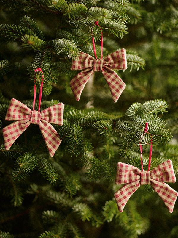 3 gingham bow decorations 
