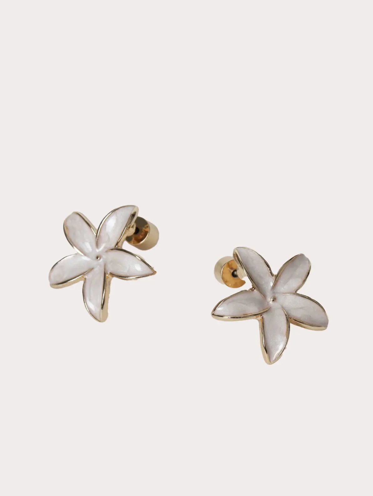 Flower earrings