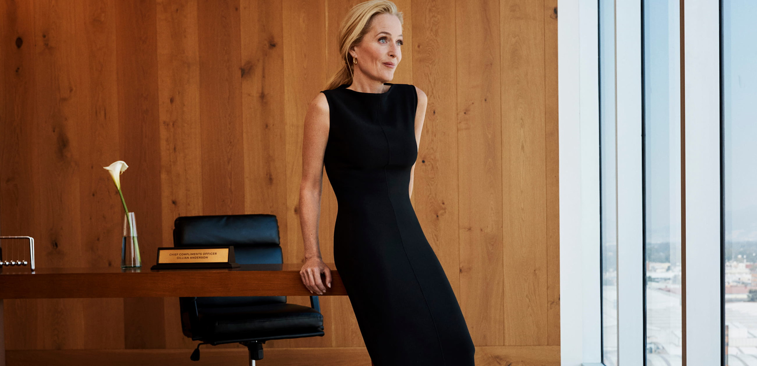 DESKTOP HERO 2880X1621