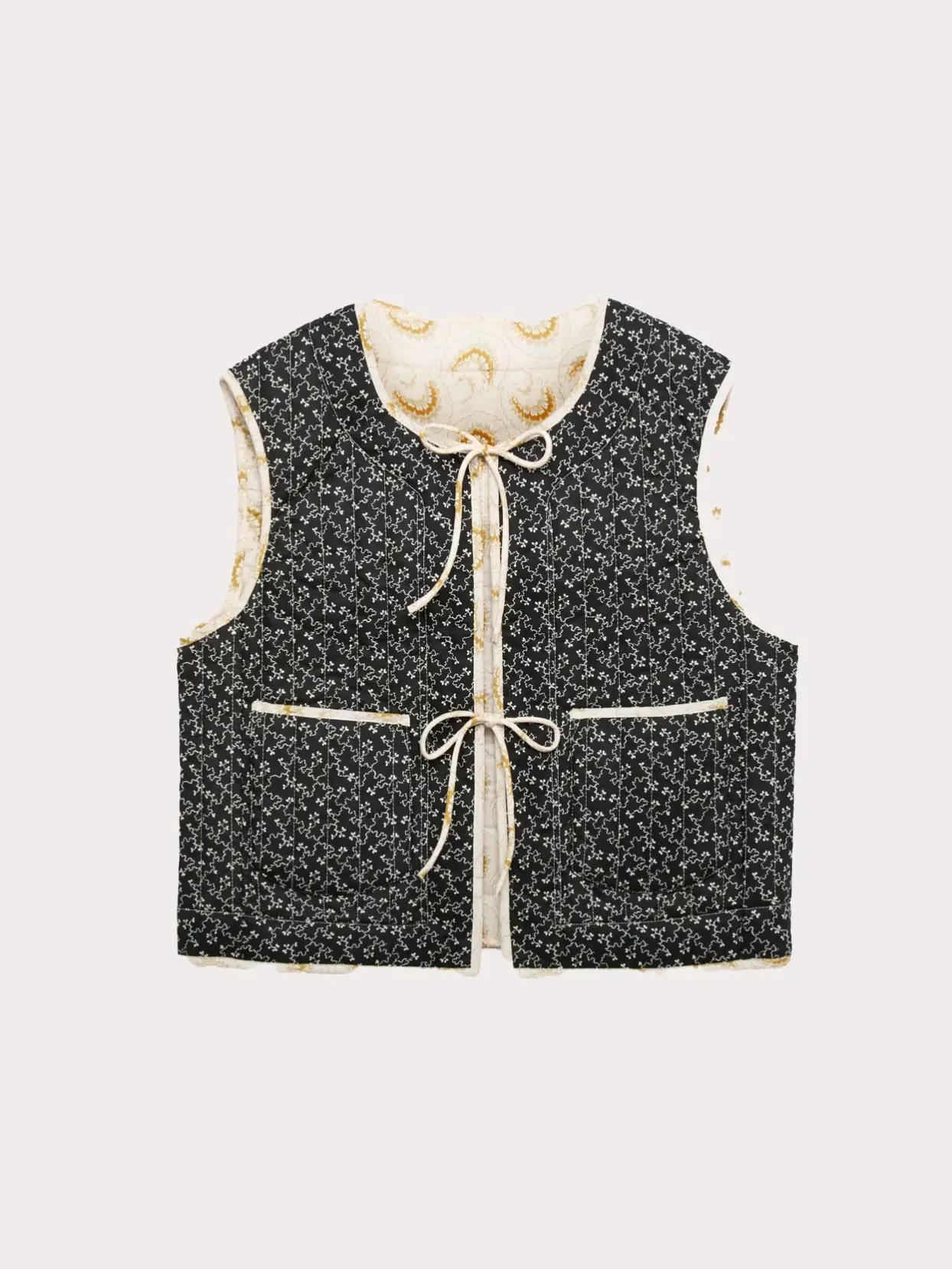 Printed reversible gilet 