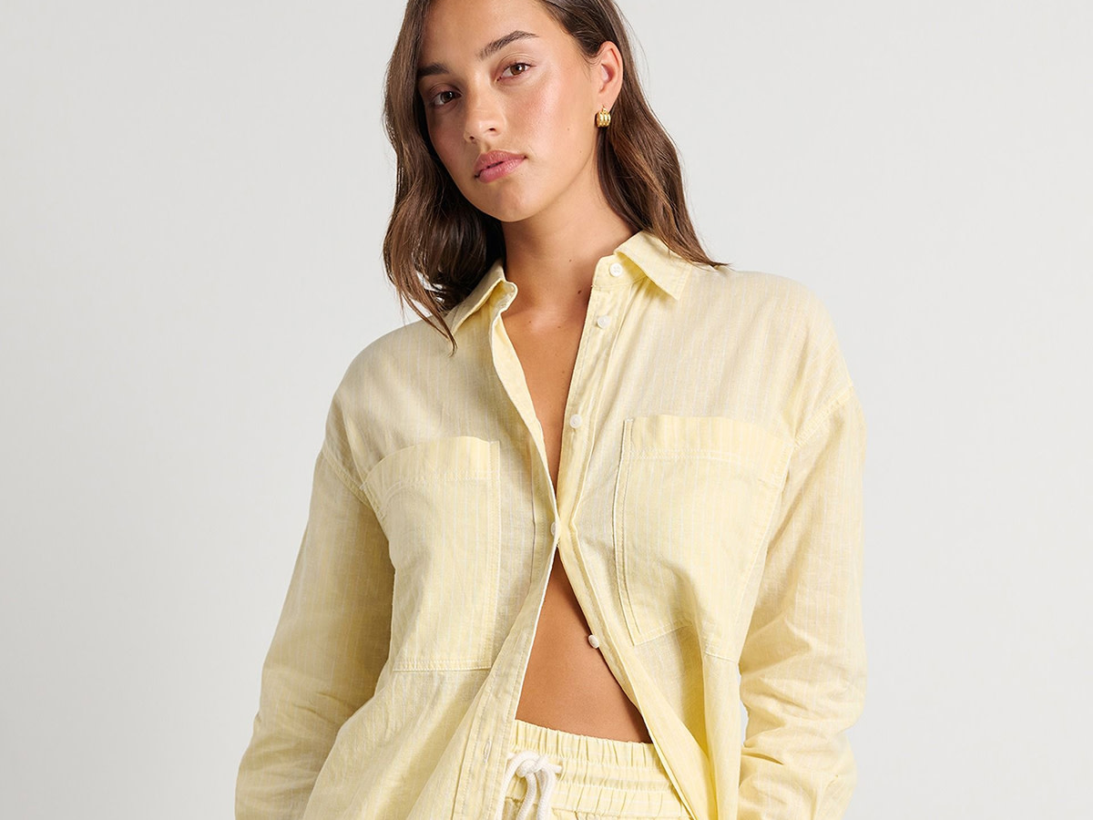 Woman wearing a yellow co-ord set