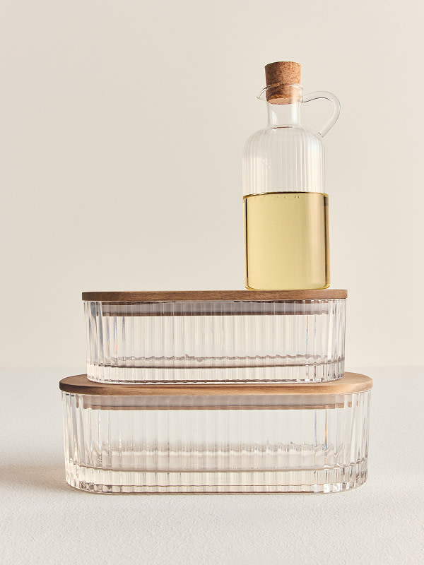 Glass kitchen storage containers