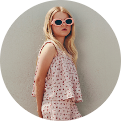 Girls' holiday clothes